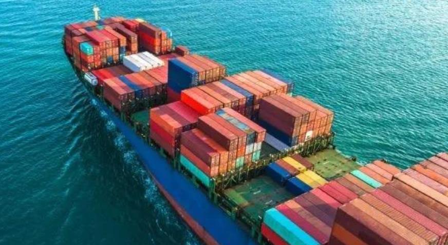 继续涨价!各大船公司最新涨价通知!美国海运涨价居多